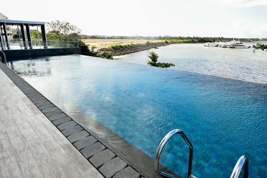 Lovina 8-Ad At One Residence Batam エクステリア 写真