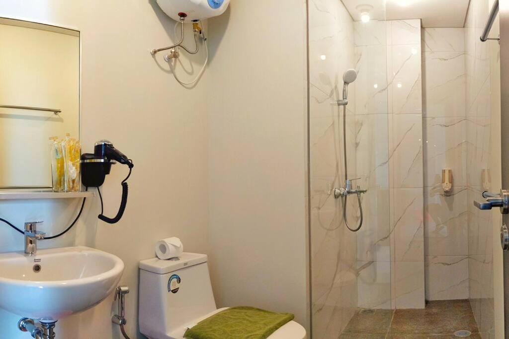 Lovina 8-Ad At One Residence Batam エクステリア 写真